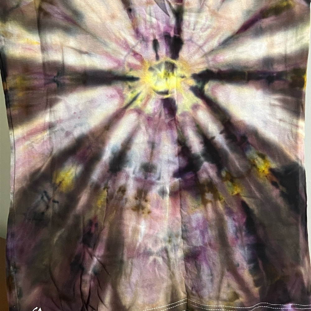 Purple Graphic Short Sleeve Tee - Picture 2 of 5